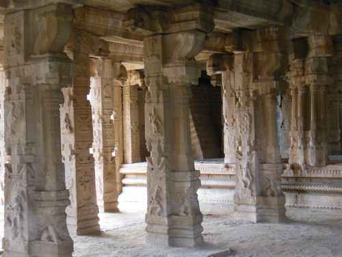 Inde 01 2016 : Hampi-achyuta-raya-temple2